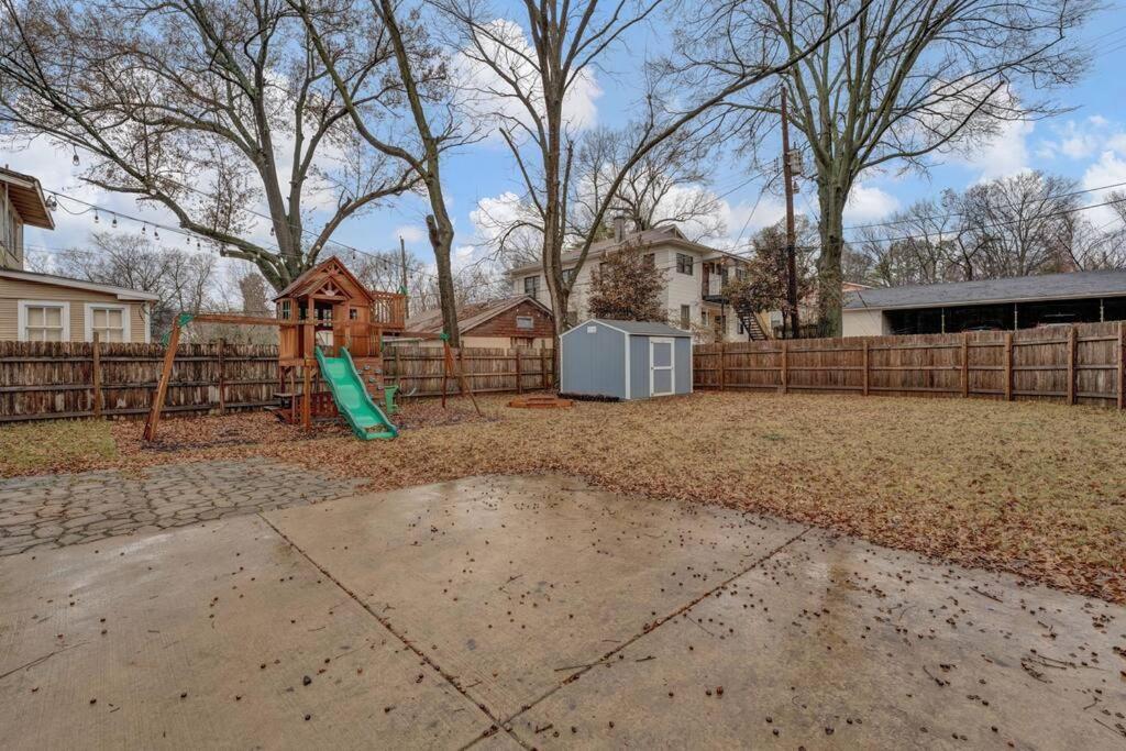 Exquisite Two-Story Home Located In Midtown Memphis Exterior foto