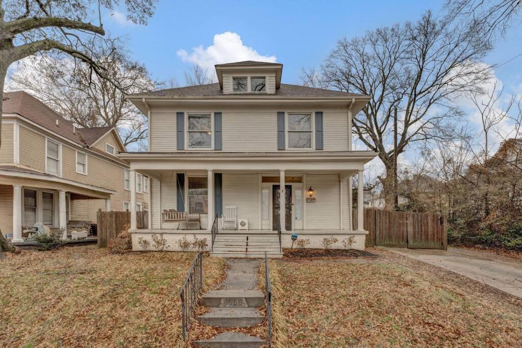 Exquisite Two-Story Home Located In Midtown Memphis Exterior foto